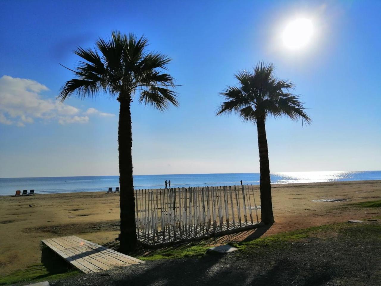 Ithaki Phinikoudes No. 106 Larnaka