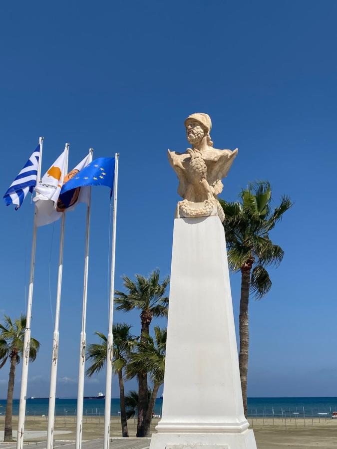 Ithaki Phinikoudes No. 106 Apartment Larnaka